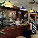 호텔 Ibis 3*