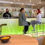 Ibis Hotel 3*