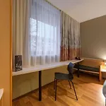 Ibis 호텔 3*