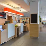 海尔布隆宜必思酒店