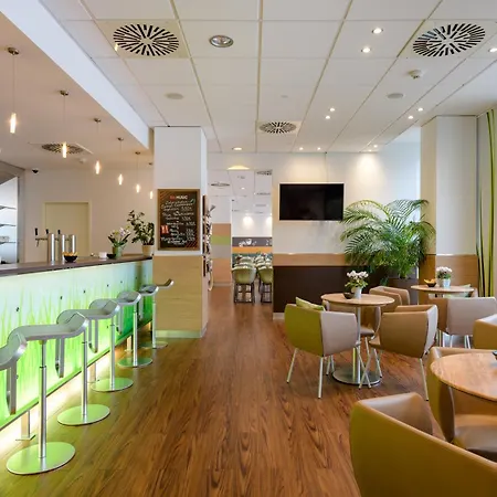 Ibis 3*