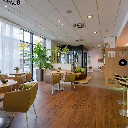 Ibis 3*
