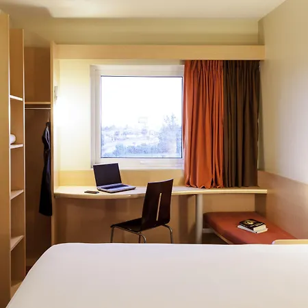 Ξενοδοχείο Ibis 3*