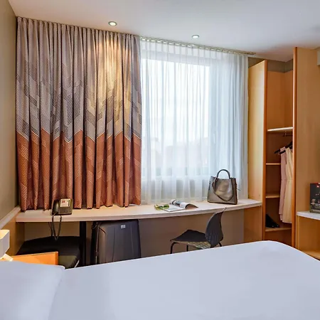 Ibis Hotel