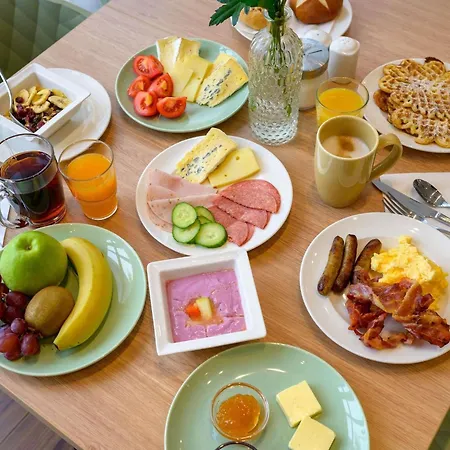 Ibis Hotel 3*