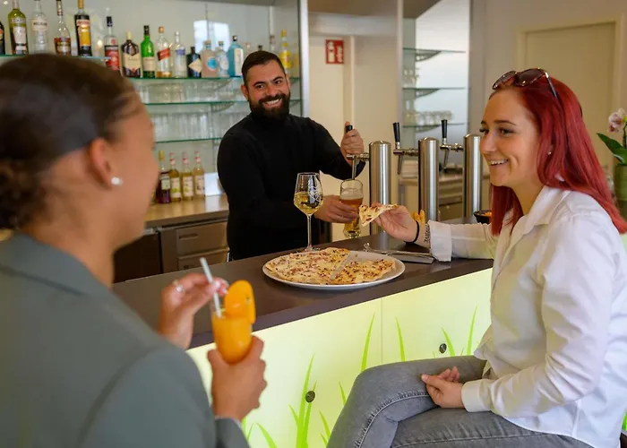 海尔布隆宜必思酒店 3* 海尔布隆